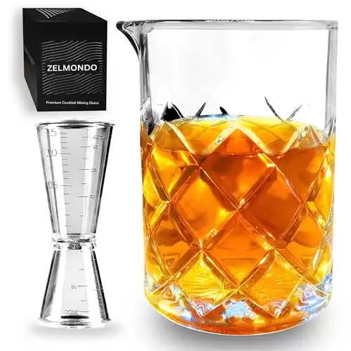 ZELMONDO Premium Cocktail Mixing Glass 24 Oz with Clear Plastic Double Jigger - Sturdy and Thick Cocktail Mixer for Bartenders and Cocktail Enthusiasts - Professional Bar Tools and Accessories